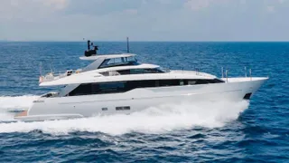 $500k price reduction on 27m Sanlorenzo motor yacht Chameleon